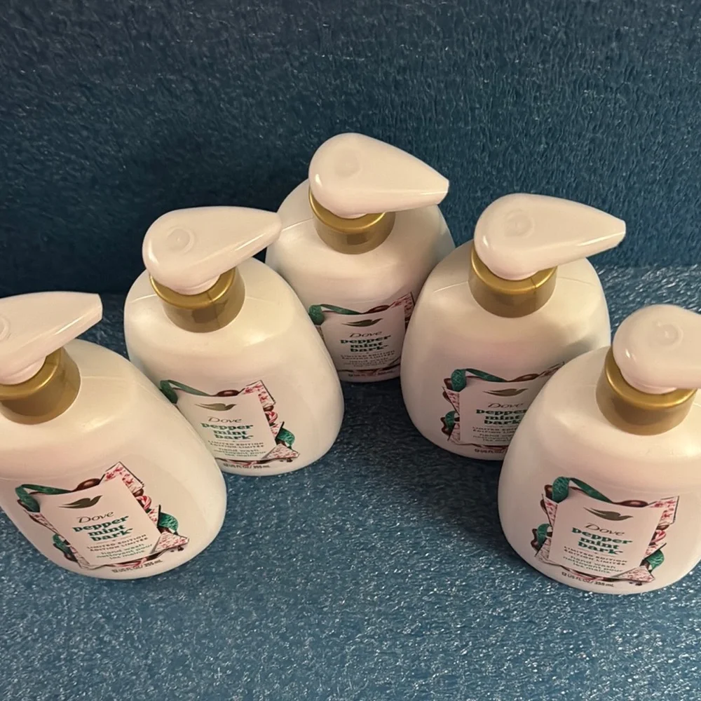 5 Dove Holiday Treats Peppermint Bark Hand Soaps 12 ounces each Limited Edition